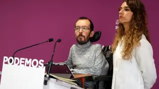 El secretario de Organización de Podemos Pablo Echenique y la diputada Noelia Vera, este lunes en Madrid