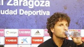 Imanol Idiakez, durante la rueda de prensa de este viernes por la tarde en la Ciudad Deportiva del Real Zaragoza.