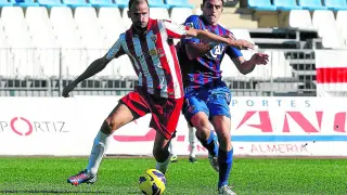 Fernando Soriano, en un encuentro como jugador del Almería.