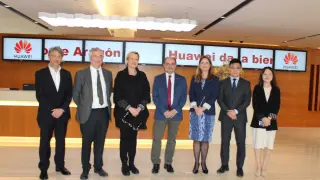 Lambán traslada a la multinacional china Huawei el potencial logístico de Aragón en el sur de Europa