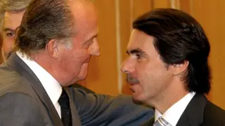 Don Juan Carlos y José María Aznar, en abril de 2004