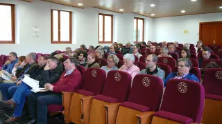 Los alcaldes asistentes a la asamblea celebrada en Boltaña este sábado