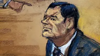 Reproducción artística del Chapo en el banquillo de los acusados en el juicio que se celebra en Nueva York.