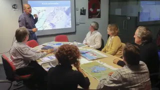 Reunión de presentación del plan por parte de la empresa Pirinea Consultores