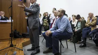 Jesús Pardillos (de pie), durante el juicio celebrado en 2014.