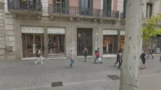 La tienda de Gucci del paseo de Gracia donde los aluniceros han cometido el robo.