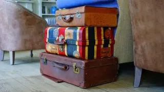 Las maletas fueron halladas durante el registro del camarote por un aviso de la policía de Reino Unido.