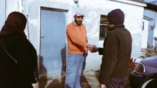 Un pastor de Almudévar ha contratado a un sirio que se ha trasladado al pueblo con su familia