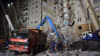 Edificio derrumbado en Rusia, donde ha aparecido el bebé