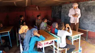 Escuelas financiadas en el desierto de Marruecos