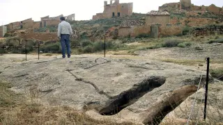 Las lastras de San José, en Albalate del Arzobispo, donde se alternan antiguas tumbas visigodas con grabados en las rocas.