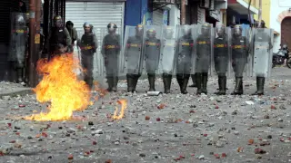 Al menos trece muertos en las protestas de Venezuela tras la proclamación de Guaidó