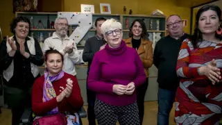 Pilar Vaquero, en el centro, con otros miembros de la candidatura de Podemos en Común, este domingo en el acto de presentación de su proyecto.