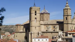 Torre gótica de Alcañiz, antes de su rehabilitación.