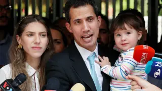 Juan Guaidó, junto a su esposa Fabiana Rosales.