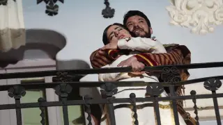 María Asensio, que da vida a Isabel, y José Miguel Talavera, que interpreta a Diego, en un momento de la representación.