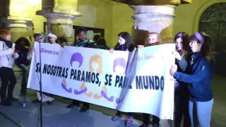 Manifestación feminista en Monzón por el 8-M.