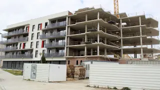 Una de las promociones de vivienda que se están construyendo en Binéfar