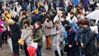 Japón recuerda el tsunami de 2011 con el estigma de Fukushima aún visible