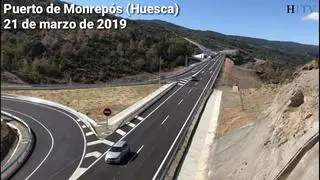 Este jueves han entrado  en servicio dos nuevos tramos de la autovía A-23 en la provincia de Huesca, entre el Alto de Monrepós y Lanave. También se han abierto al tráfico, temporalmente en modo bidireccional, un tercer tramo de nueva calzada entre Congosto de Isuela y Arguis.