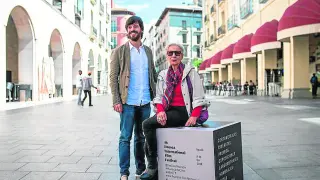 Alejandro Cortés y Teresa Ramón, en Huesca, en la presentación de ‘Carrasca’