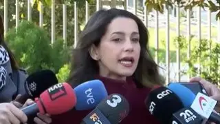 La candidata de Ciudadanos al Congreso por Barcelona insiste en la necesidad desalojar a Sánchez de la Moncloa