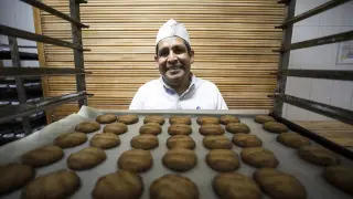 La fama de su panadería, que solía ser y es referencia de toda la zona, se conjuga con la ingente actividad cultural, el recibimiento a nuevos pobladores y la renovación de las tradiciones locales.