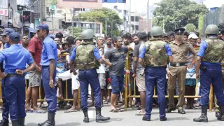 Al menos 100 personas han muerto en seis explosiones que se han producido en la ciudad de Colombo