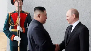 El líder norcoreano, Kim Jong-un, junto al presidente de Rusia, Vladímir Putin.