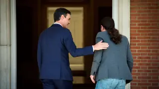 Pedro Sánchez recibe a Pablo Iglesias