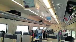 Tren tamagochi en su interior