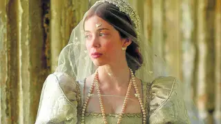 La actriz inglesa Charlotte Hope (Myranda, en 'Juego de Tronos') interpreta a Catalina de Aragón en la serie 'The Spanish Princess', recién estrenada en España.