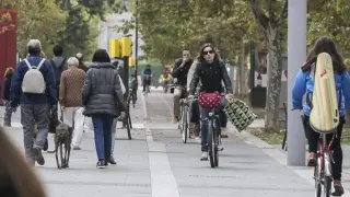 El carril bici de Gran Vía es el más utilizado de la ciudad.