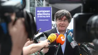 Former Catalan President Carles Puigdemont talks to the media during European Parliament Elections, outside EU Parliament, in Brussels, Belgium May 26, 2019. REUTERS/Yves Herman [[[REUTERS VOCENTO]]] EU-ELECTION/BELGIUM