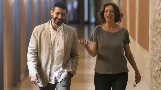 Álvaro Sanz y Patricia Luquin, en las Cortes de Aragón.