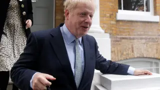 PM hopeful Boris Johnson leaves his home in London, Britain, June 13, 2019. REUTERS/Simon Dawson [[[REUTERS VOCENTO]]] BRITAIN-EU/LEADER-JOHNSON