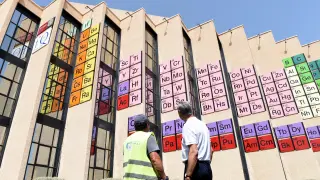 La Tabla Periódica más grande del mundo está en la fachada de la Facultad de Química de la Universidad de Murcia.