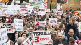 'Teruel Existe' lideró la manifestación de la 'España vaciada'.