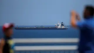 Una imagen del petrolero 'Grace 1' en aguas de Gibraltar.