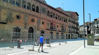 La plaza de España de Tarazona ofrece ahora este renovado aspecto.