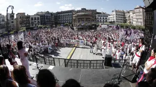 Miles de personas se concentran en Pamplona contra una nueva agresión sexual en Sanfermines.