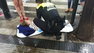 La Policía Local de Zaragoza ha acudido al lugar del atropello.