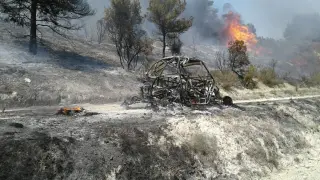 El 'buggy' averiado, tras ser arrasado por las llamas.