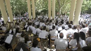Fiestas de San Lorenzo 2012- Concierto de la banda municipal en el quiosco del parque /Foto Rafael Gobantes / 12.8.12