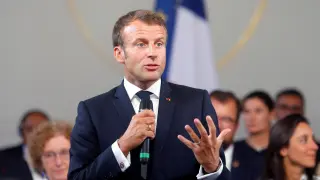 Paris (France), 23/08/2019.- French President Emmanuel Macron delivers a speech on environment and social equality to business leaders in Paris, France, 23 August 2019, on the eve of the G7 summit. The G7 Summit runs from 24 to 26 August in Biarritz. (Francia) EFE/EPA/MICHEL SPINGLER / POOL MAXPPP OUT G7 Summit Biarritz in France