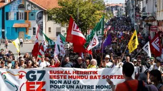 Manifestación en Biarritz contra el G7