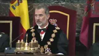 El Rey Felipe VI ha presidido este lunes la solemne apertura del año judicial. Este curso se verá marcado sin duda por la sentencia del 'procés', prevista para finales del mes de septiembre o principios de octubre y que sellará el devenir político en Cataluña.