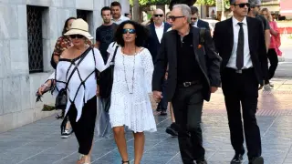Los padres de Gabriel, acompañados de su abogado, a su llegada a la Audiencia Provincial de Almería.