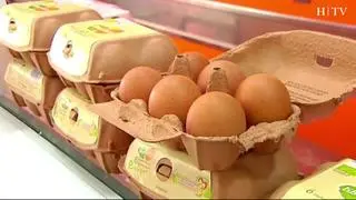 Ecológicos, de gallinas criadas al aire libre, o de gallinas en cautividad, los huevos que podemos encontrar en el supermercado pueden ser de diferentes clases. Pero, ¿Cómo saber si son ecológicos?