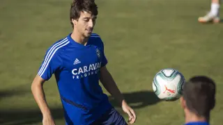 Julián Delmás, en el entrenamiento del Real Zaragoza.